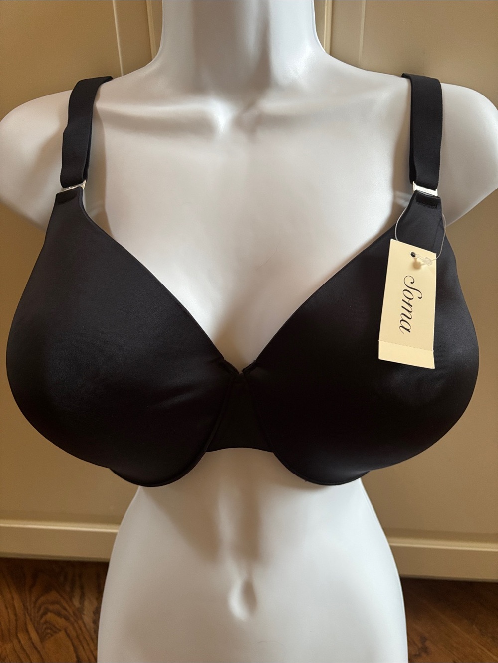 Soma Vanishing Back Full Coverage Lined Black 40D